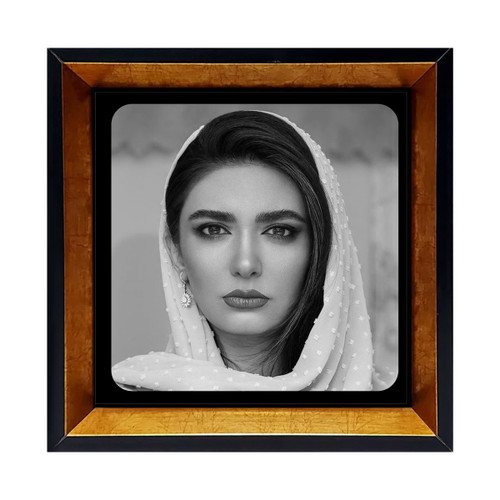 قاب کاشی لیندا کیانی