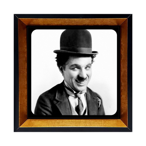 قاب عکس چارلی چاپلین